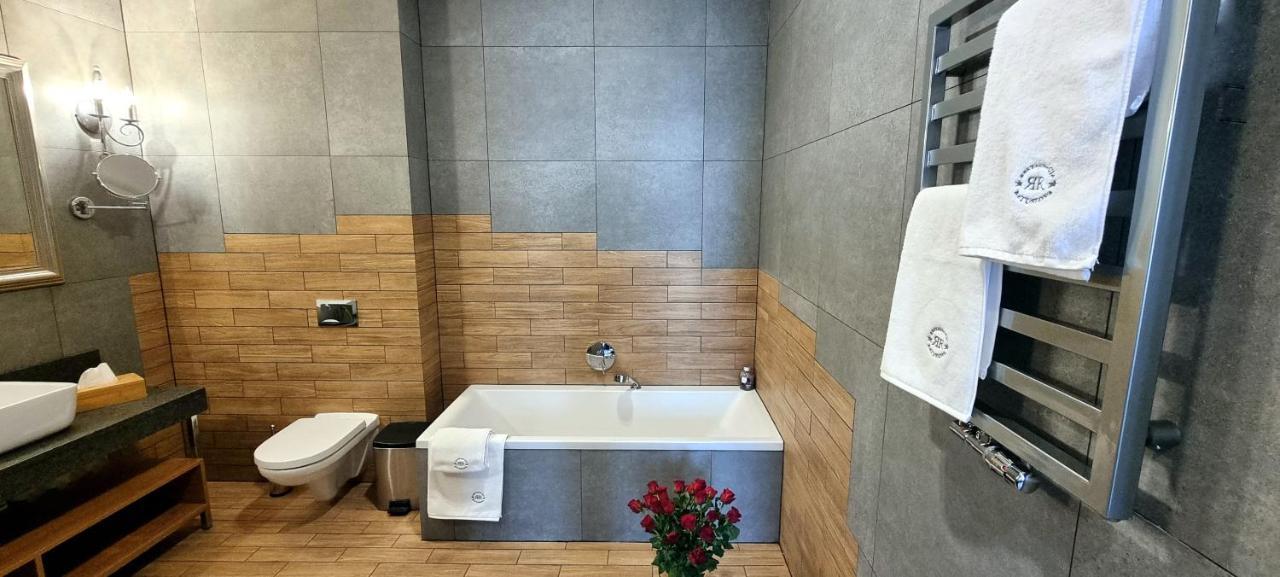 Apartment Stary Rynek Premium Apartments: Old Market Square Elegance *