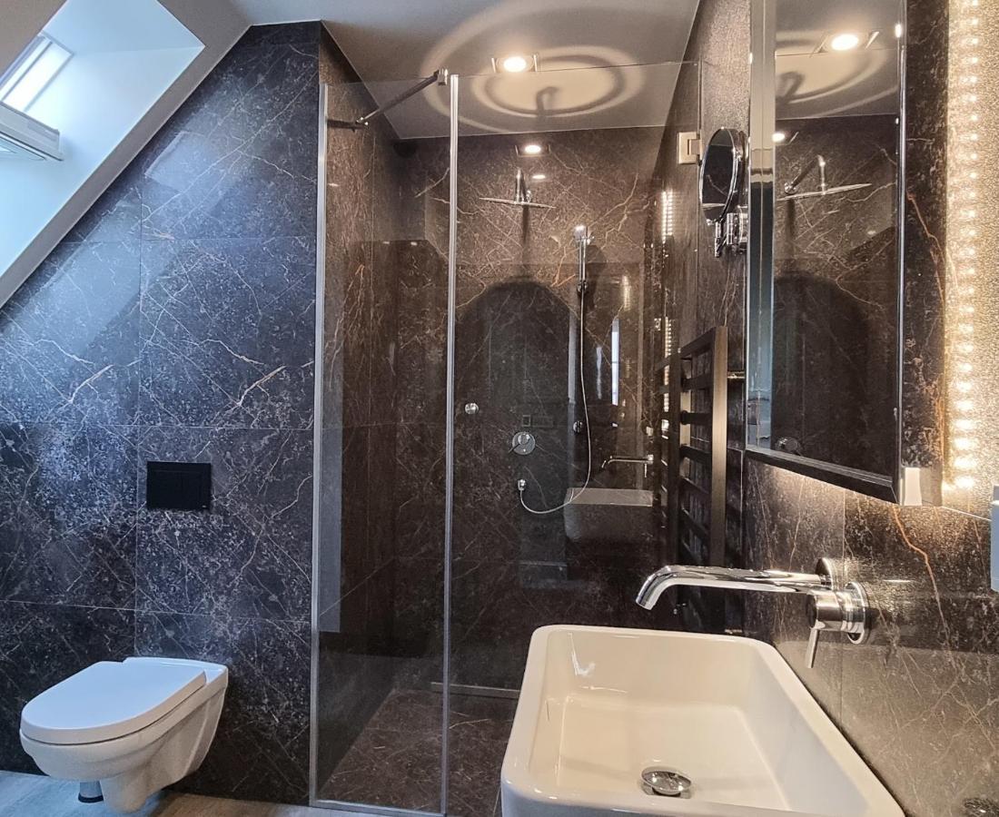 Stary Rynek Premium Apartments: Old Market Square Elegance Poznan