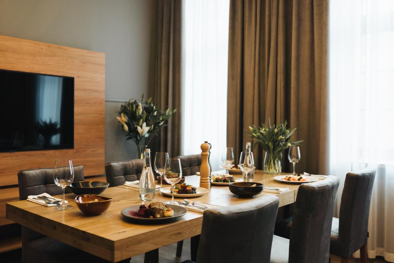 Stary Rynek Premium Apartments: Old Market Square Elegance Apartment Poznan