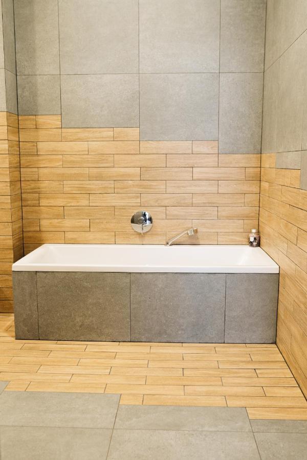 Stary Rynek Premium Apartments: Old Market Square Elegance Poznan