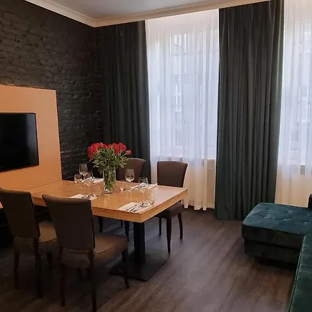 Ratuszova Stary Rynek Old Market Square Premium Apartments & Restaurant Ad 1954 Posen Exterior foto