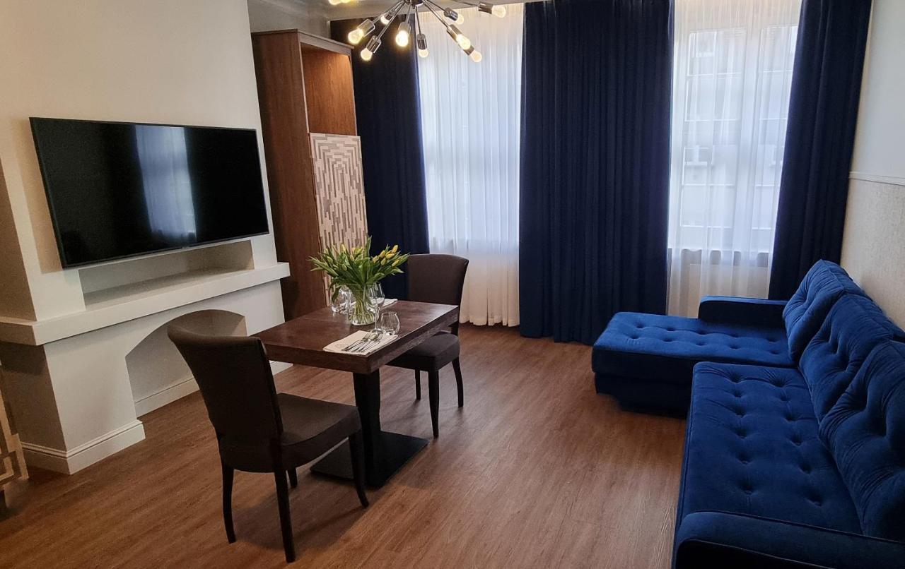 Apartment Ratuszova Stary Rynek Old Market Square Premium & Restaurant Ad 1954 Posen